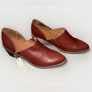 Cynthia Rowley Women’s Brown Eddie Lowcut Bootie Size 9.5 M Faux Leather Brown